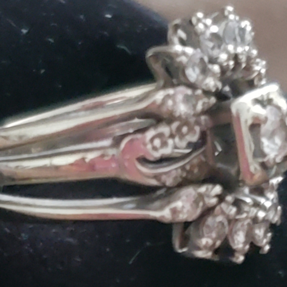 Diamond ring size 6 - Picture 4 of 7